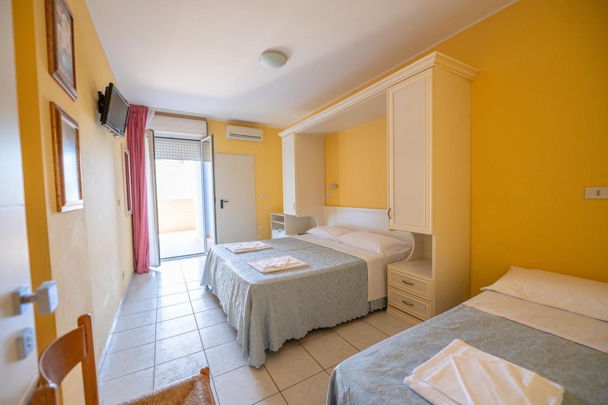 Di Matteo Hotel Roseto degli Abruzzi Kültér fotó