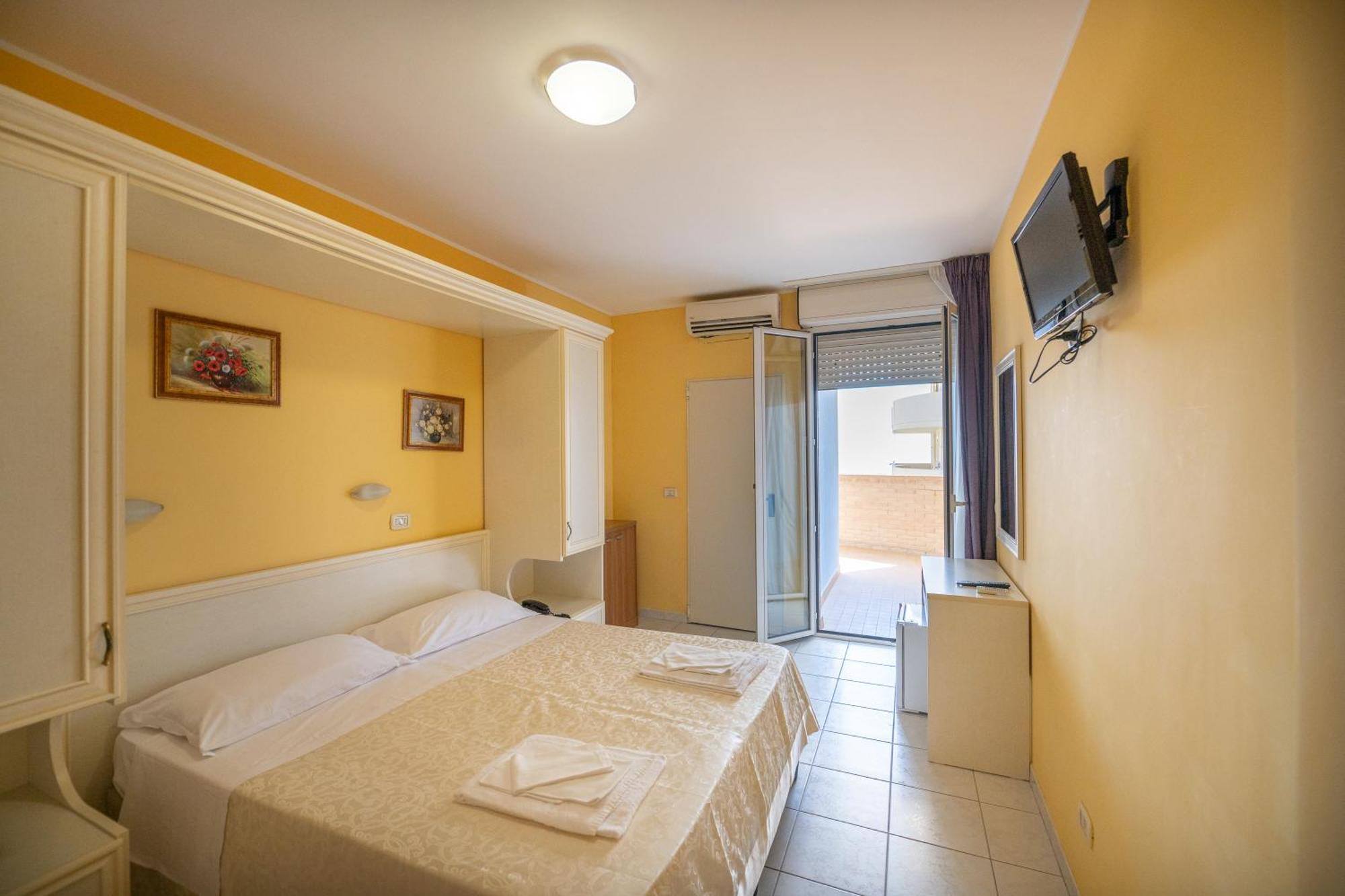 Di Matteo Hotel Roseto degli Abruzzi Kültér fotó