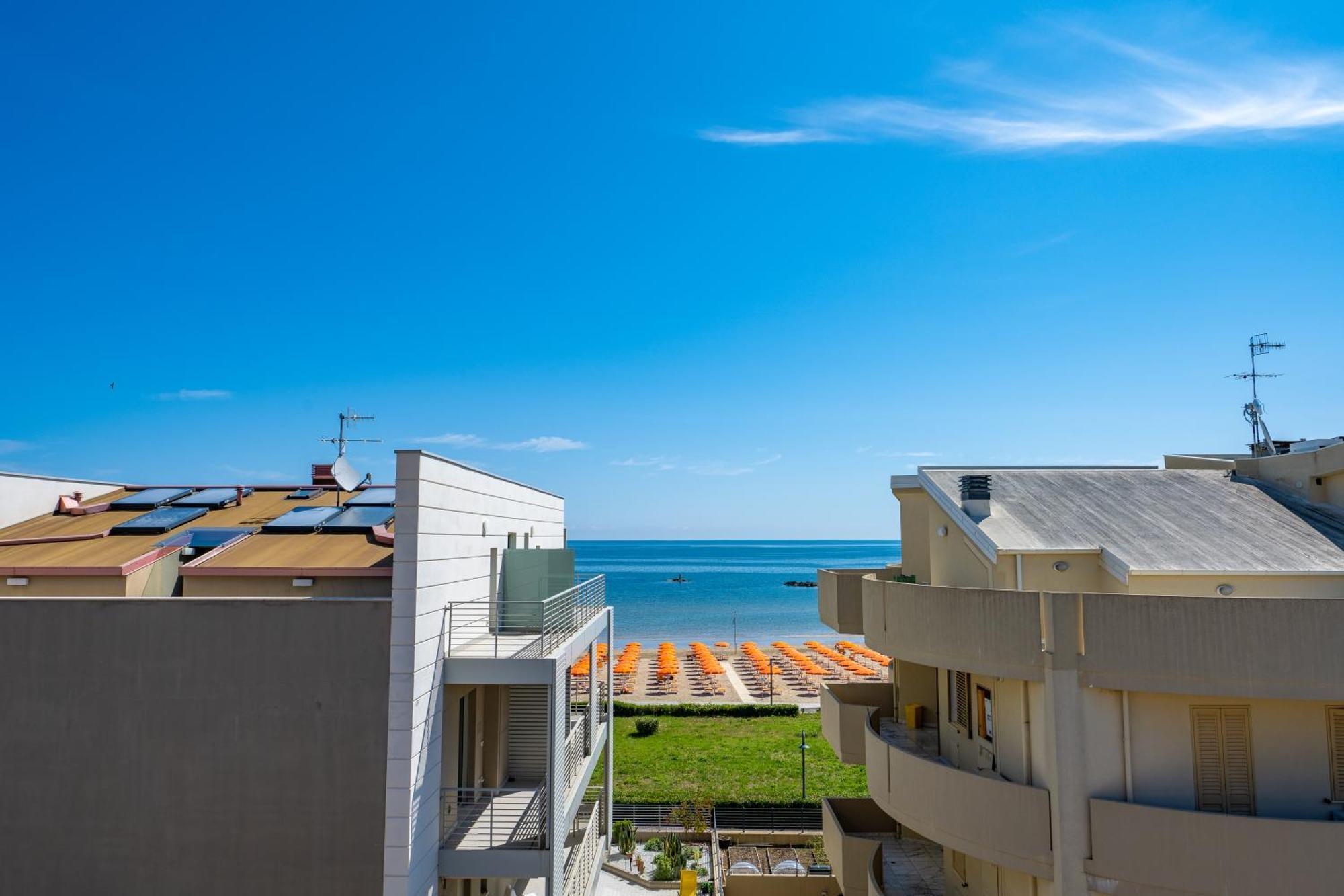 Di Matteo Hotel Roseto degli Abruzzi Kültér fotó